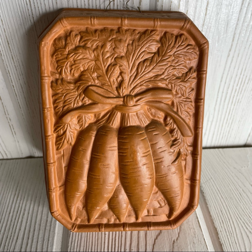 Vintage Terra Cotta Carrots Mold Wall Hanging Action Industries Japan